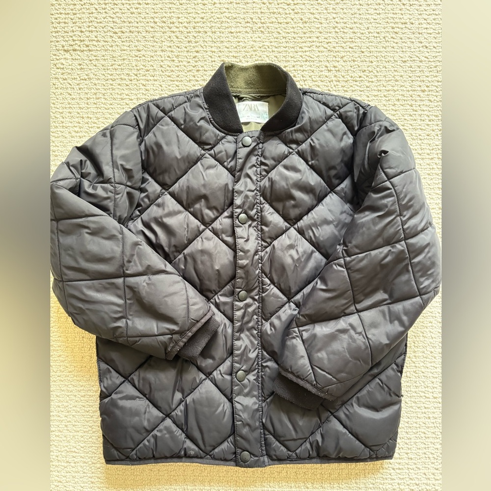 Zara Boys size 10 Black Quilted Bomber Jacket